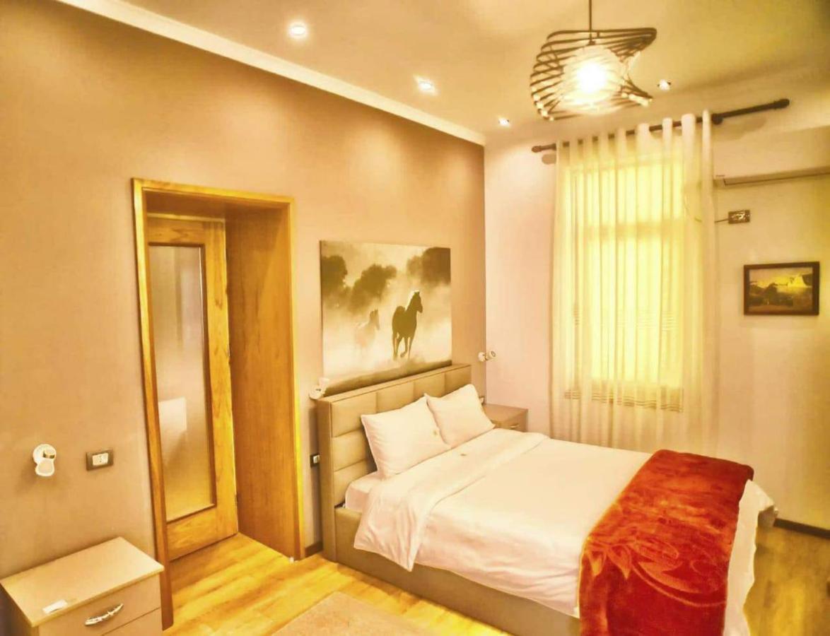 Hotel Bujtina Bicolli Korça Kültér fotó