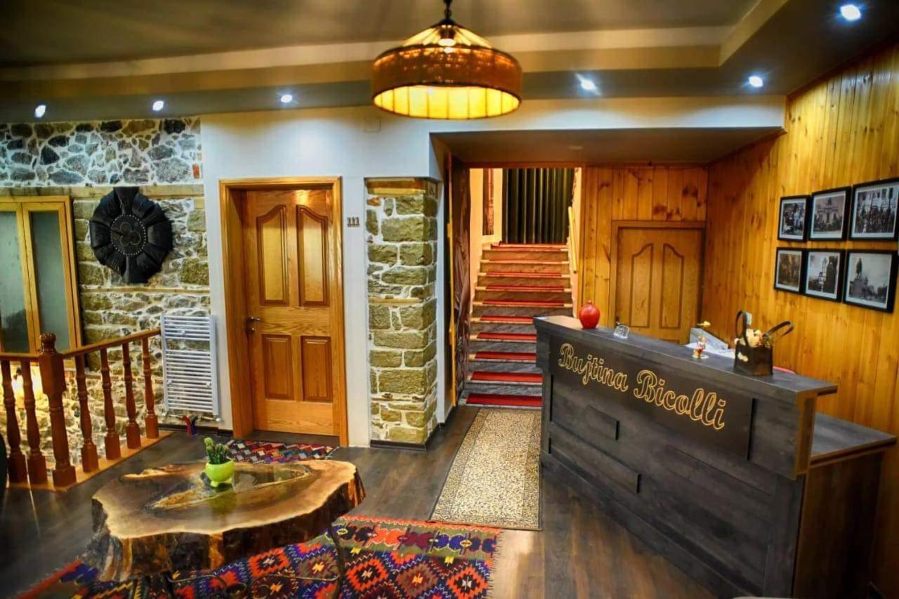 Hotel Bujtina Bicolli Korça Kültér fotó