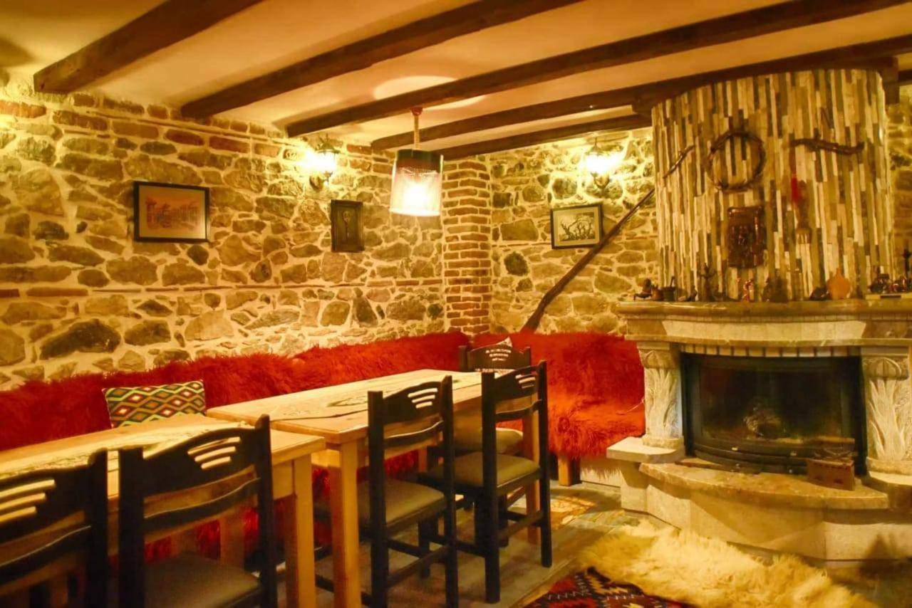 Hotel Bujtina Bicolli Korça Kültér fotó